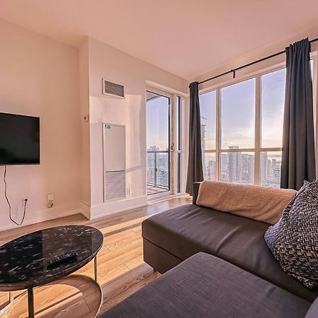 Elegant Suites - City Views, Lake View, Free Parking Toronto Esterno foto
