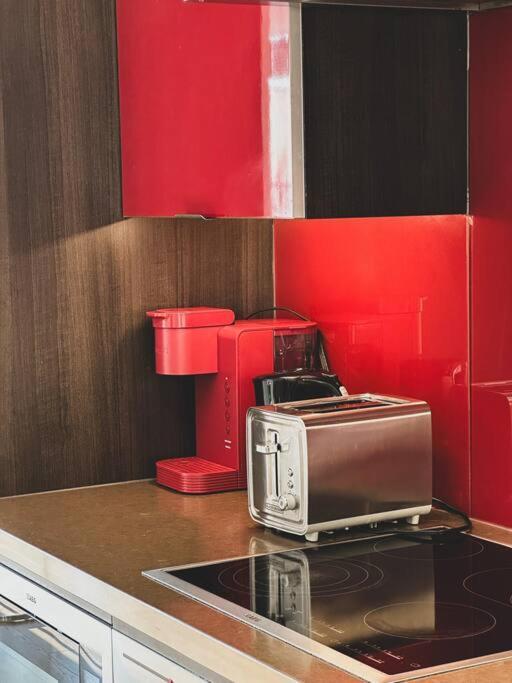 Elegant Suites - City Views, Lake View, Free Parking Toronto Esterno foto