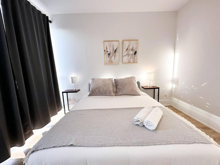 Elegant Suites - City Views, Lake View, Free Parking Toronto Esterno foto