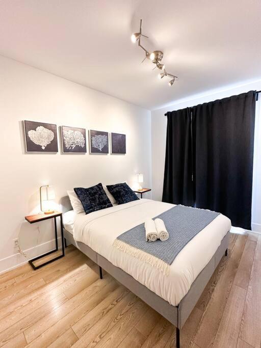 Elegant Suites - City Views, Lake View, Free Parking Toronto Esterno foto